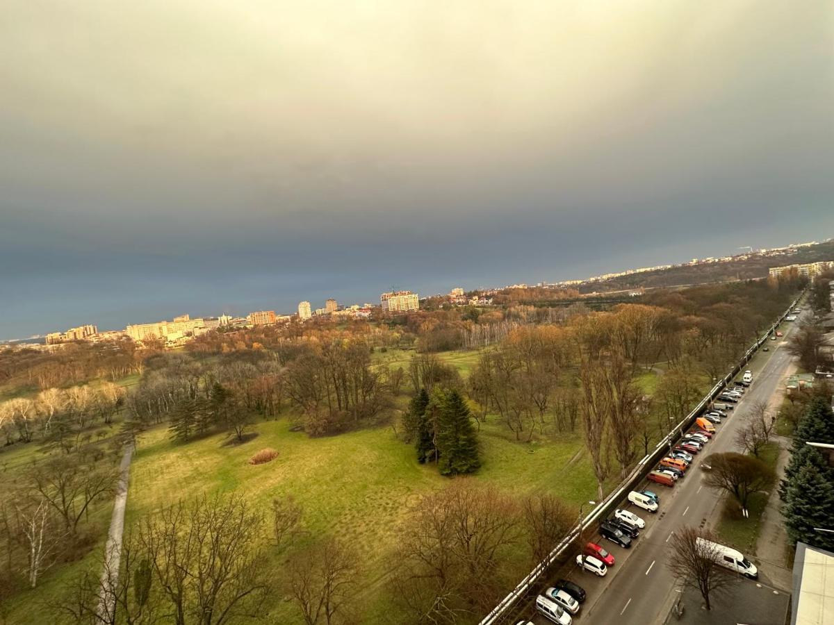 Fantastic View On Chisinau Center - Super Fast Wifi - Two Botanical Gardens - 2Br Διαμέρισμα Εξωτερικό φωτογραφία