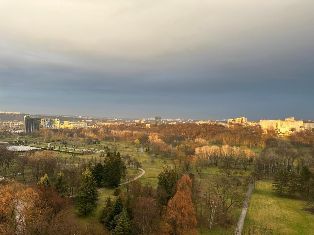 Fantastic View On Chisinau Center - Super Fast Wifi - Two Botanical Gardens - 2Br Διαμέρισμα Εξωτερικό φωτογραφία